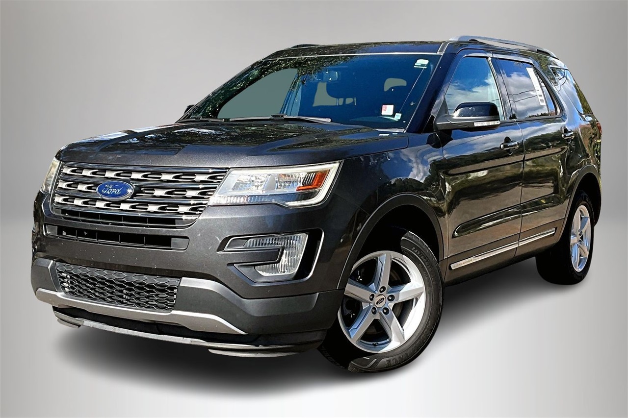2017 Ford Explorer XLT's photo