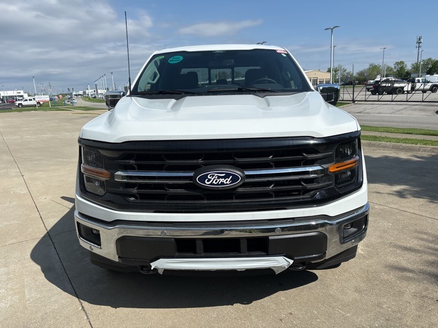 2025 Ford F-150 XLT photo 4