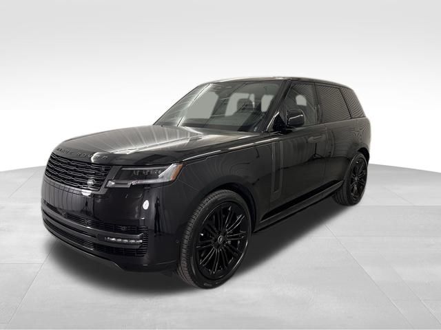 2025 Land Rover Range Rover SE's photo