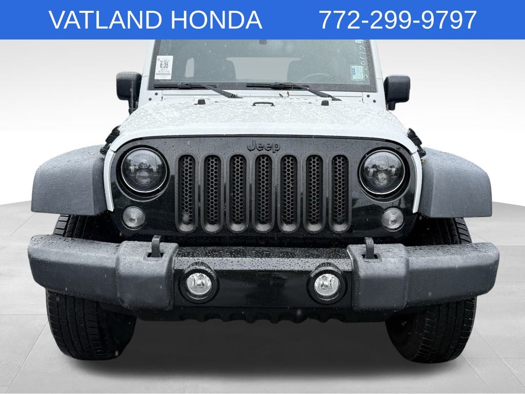 2017 Jeep Wrangler Unlimited Willys photo 2