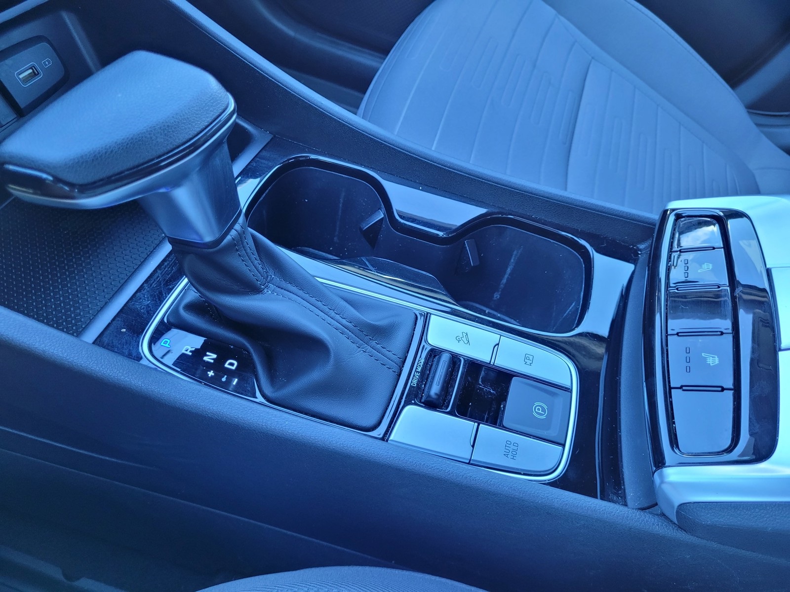 2024 Hyundai Santa Cruz SEL photo 17