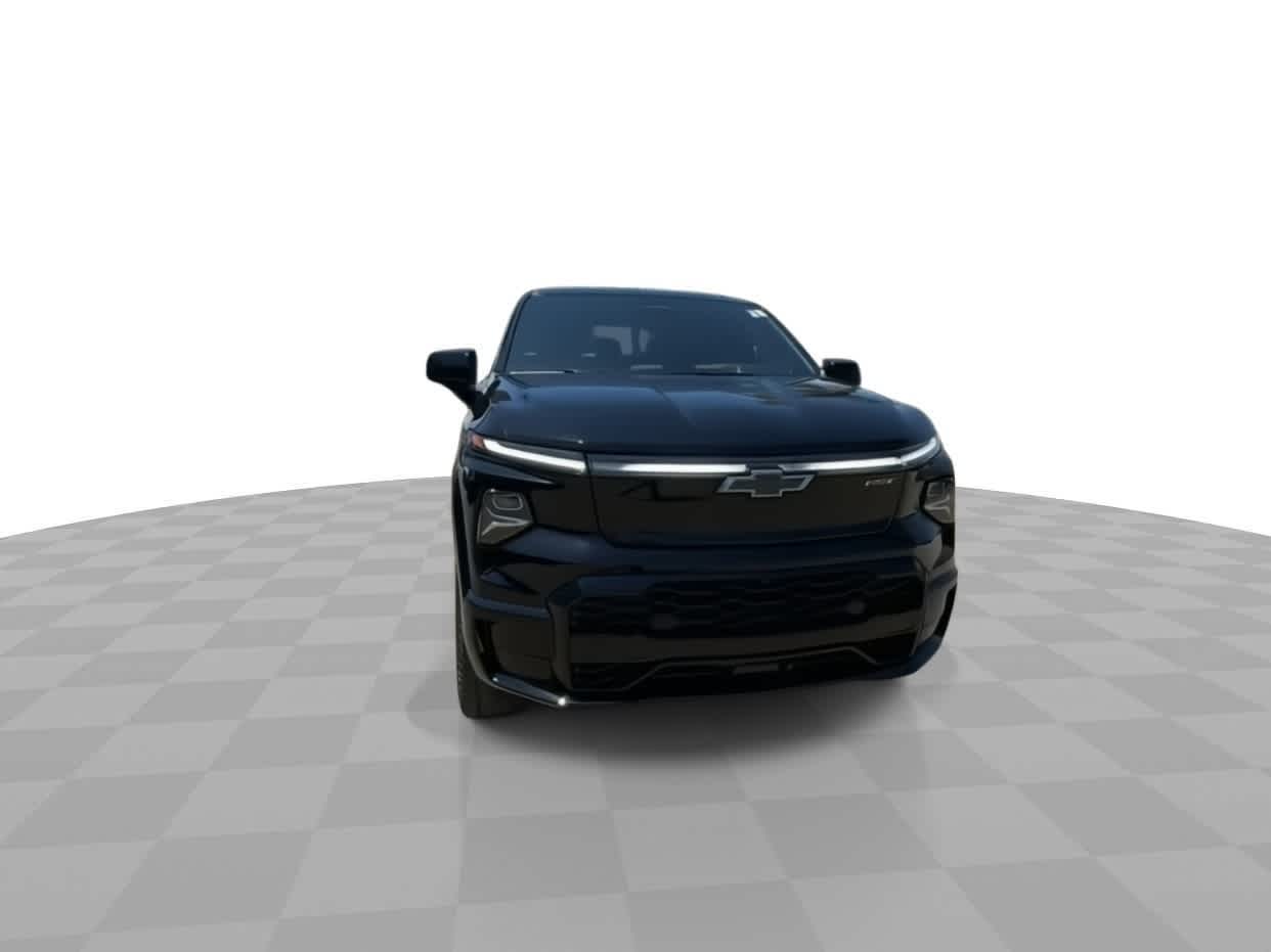 2024 Chevrolet Silverado EV RST photo 3