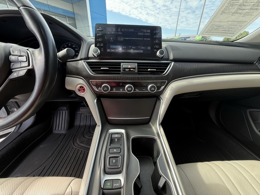 2021 Honda Accord Touring 2.0T photo 14