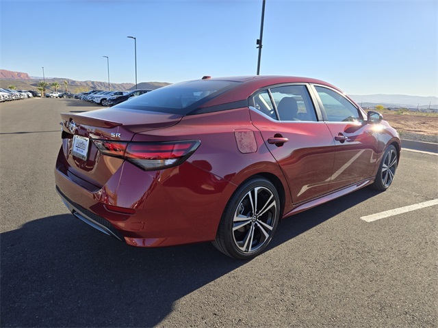 2023 Nissan Sentra SR photo 4