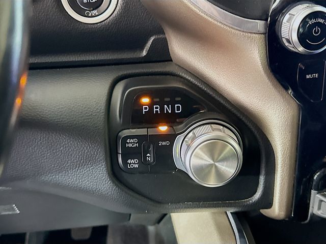 2020 Ram 2500 Laramie photo 17