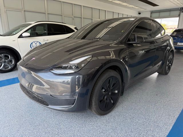 Used 2024 Tesla Model Y Long Range with VIN 7SAYGDED3RF028183 for sale in Plano, TX