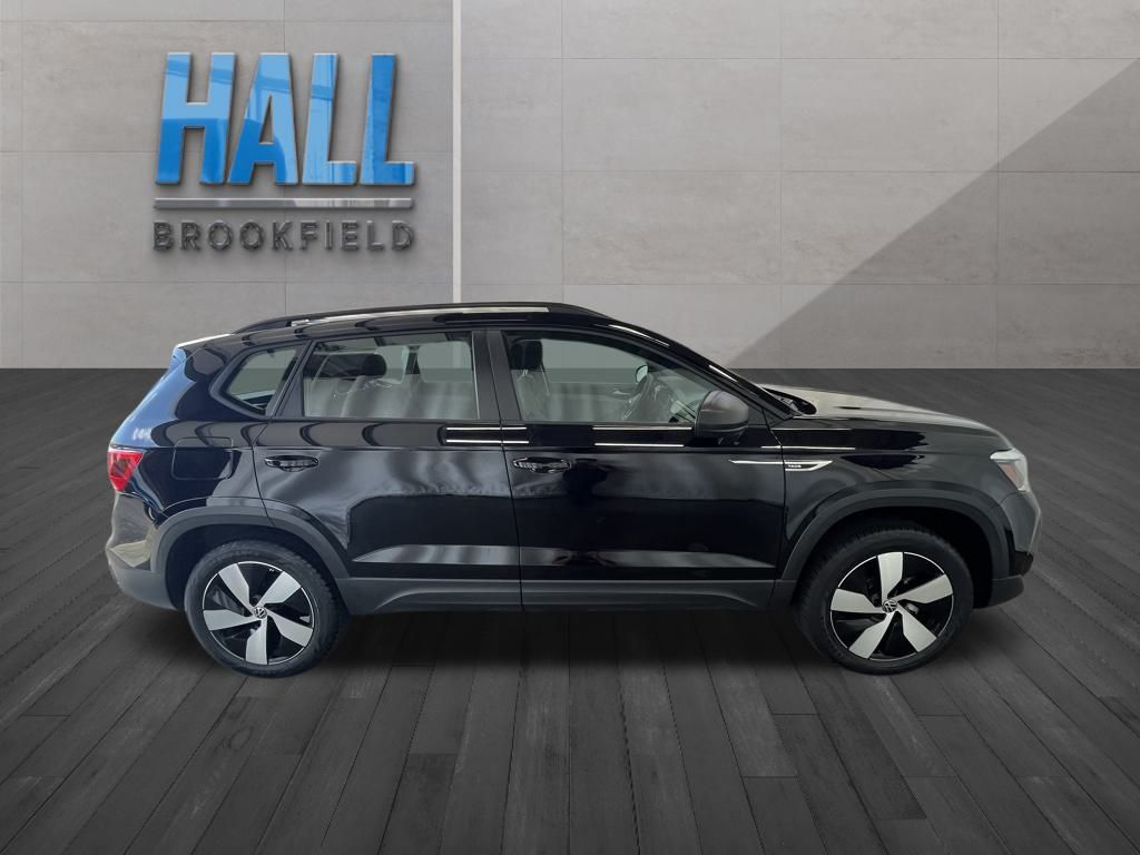 2024 Volkswagen Taos S photo 6