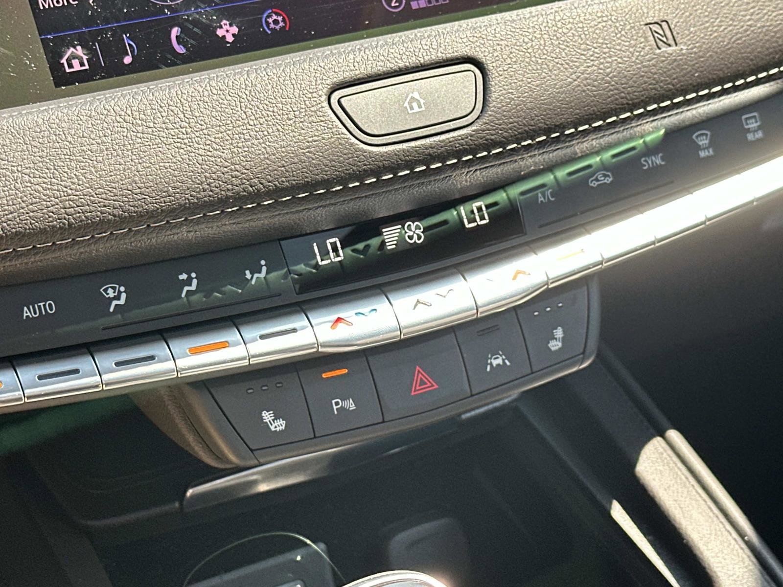 2021 Cadillac XT4 Premium Luxury photo 27