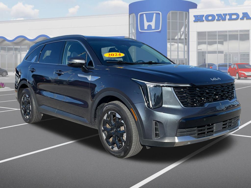 2024 Kia Sorento S's photo