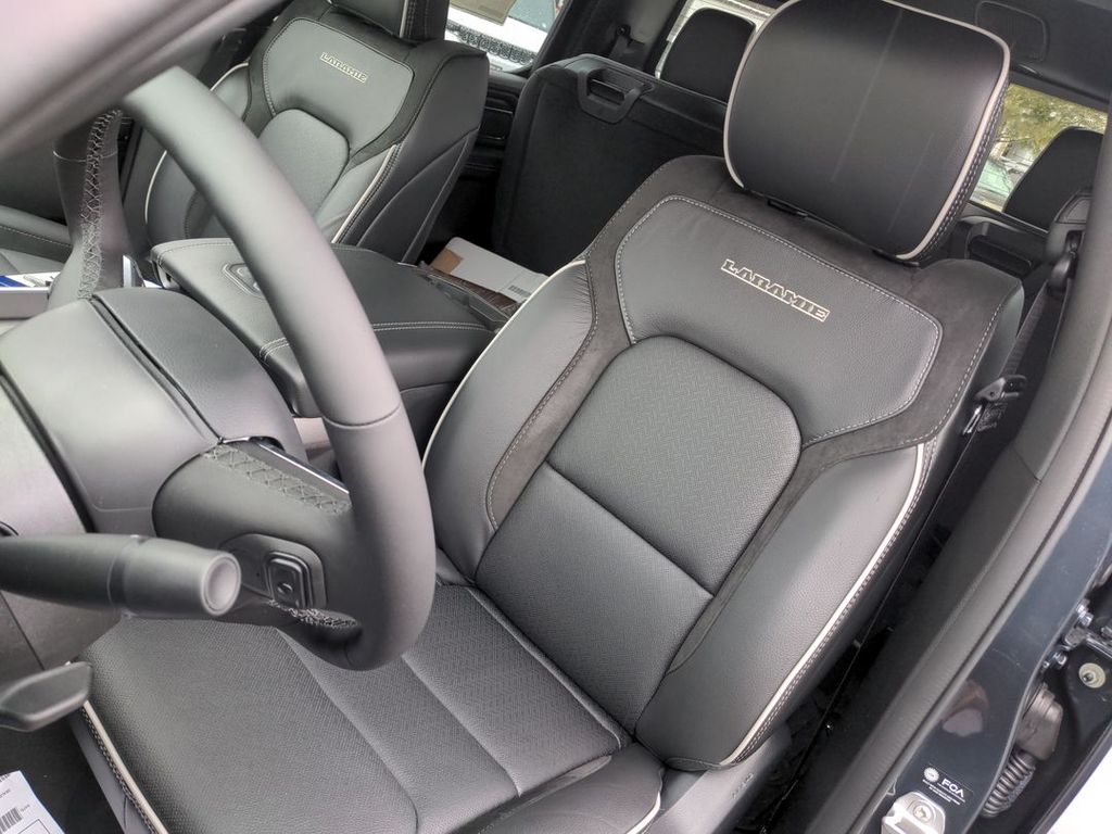 2025 Ram 1500 Laramie photo 2