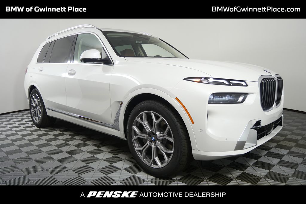2026 BMW X7 40i's photo