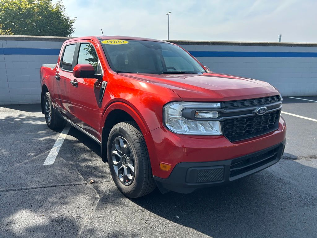2022 Ford Maverick XLT photo 3
