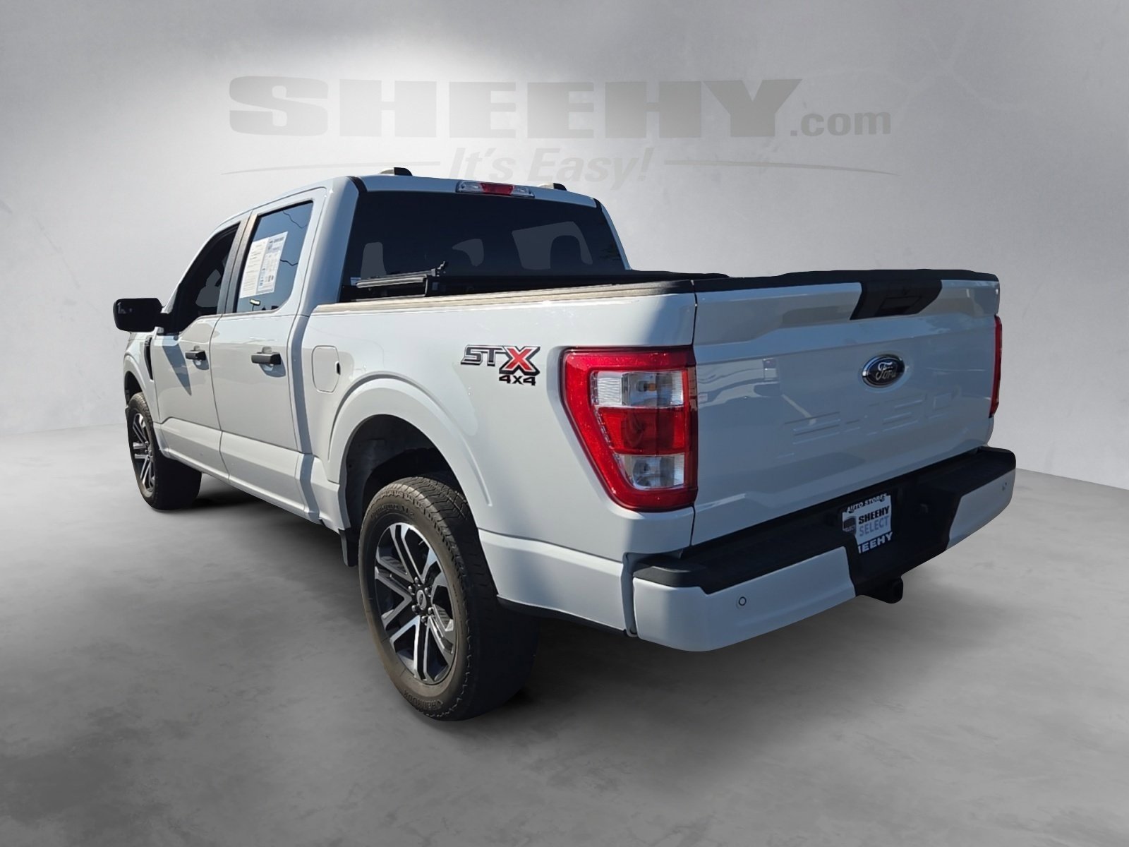 2022 Ford F-150 XL photo 12