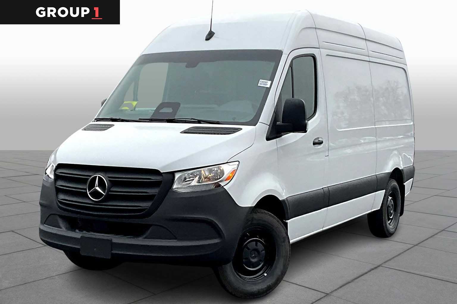 2025 Mercedes-Benz Sprinter Cargo Van Base's photo