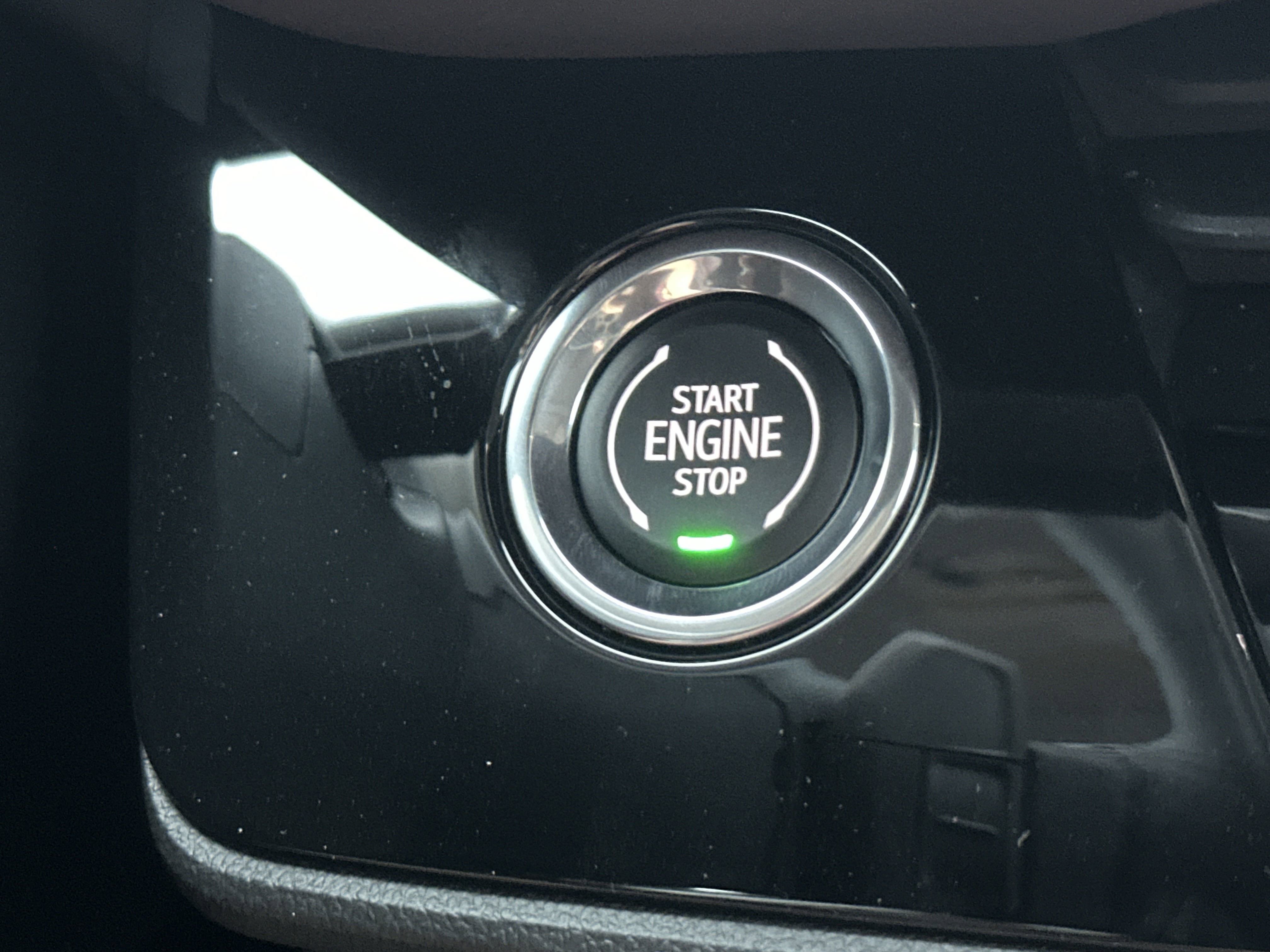 2025 Buick Envision Sport Touring photo 19