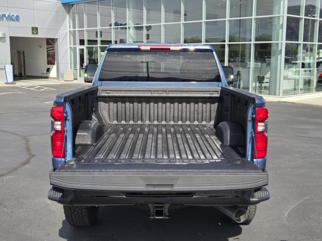 2025 Chevrolet Silverado 2500HD Custom photo 8