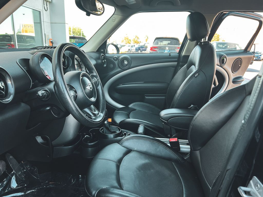 2016 Mini Countryman photo 22