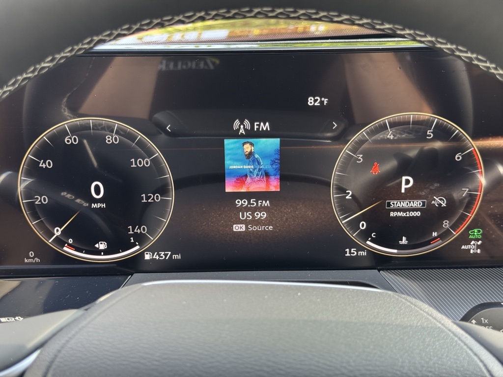 2026 Infiniti QX80 Luxe photo 21