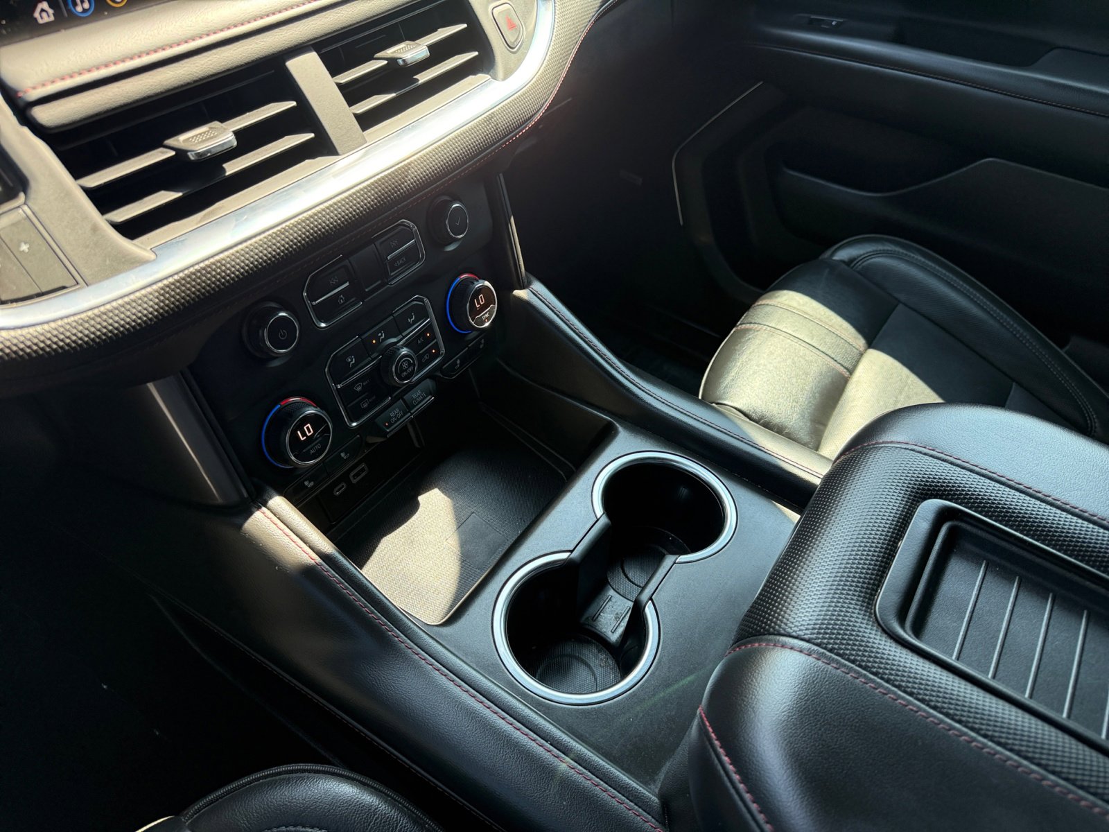 2021 Chevrolet Tahoe RST photo 12