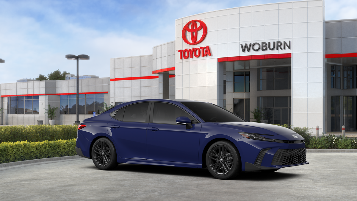 2025 Toyota Camry SE photo 9