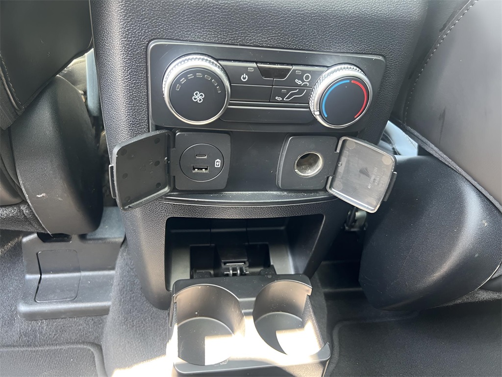 2022 Ford Explorer XLT photo 29