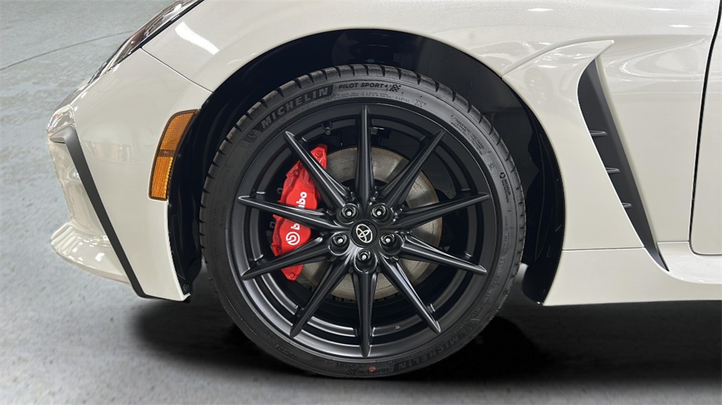 2025 Toyota GR86 Premium photo 19