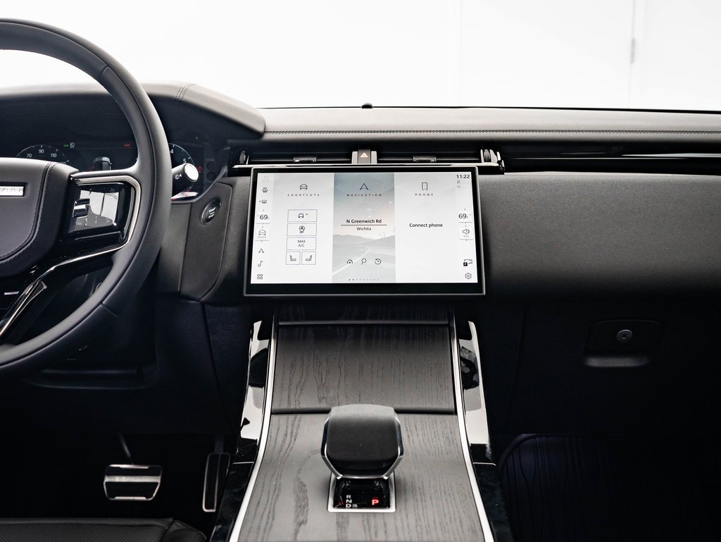 2026 Land Rover Range Rover Velar SE photo 27