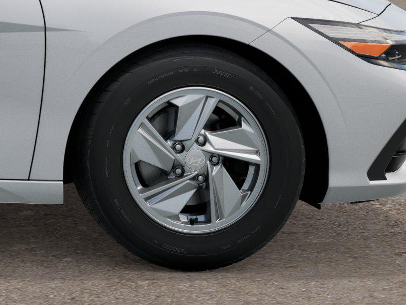 2025 Hyundai Elantra SE photo 6