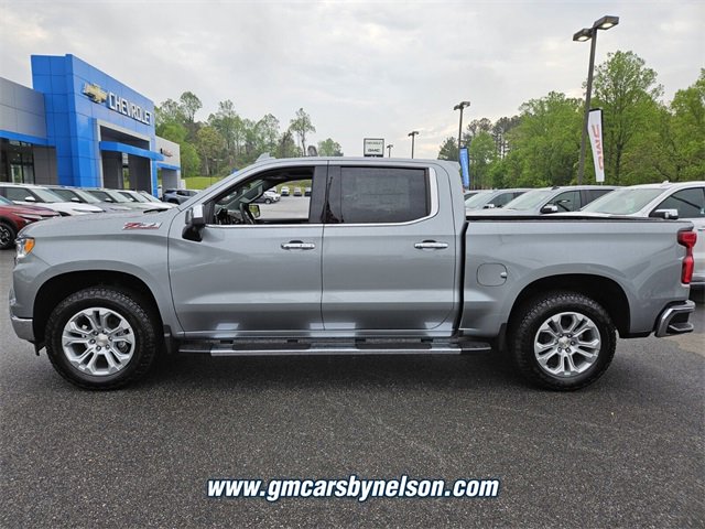 2025 Chevrolet Silverado 1500 LTZ photo 4