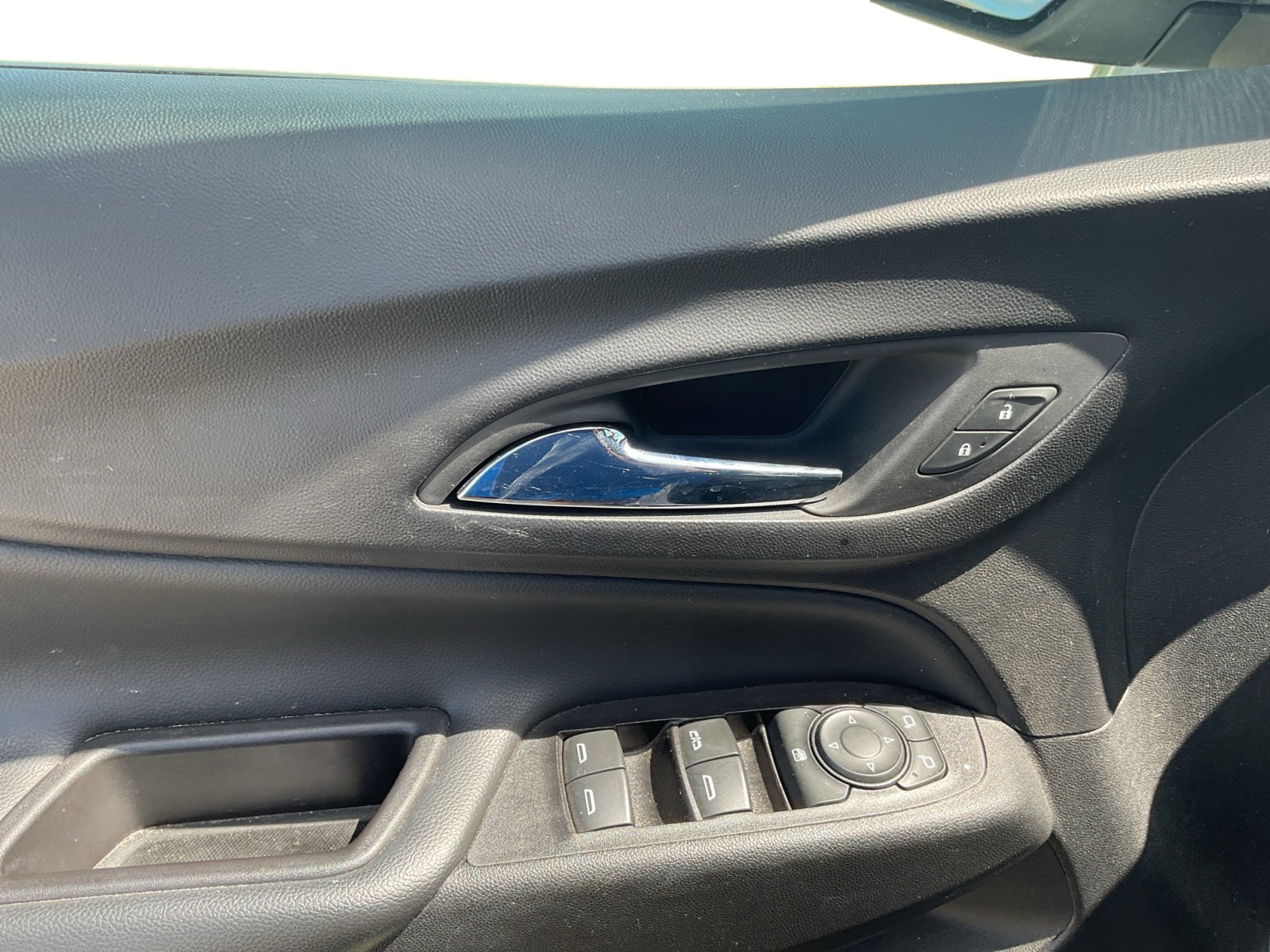 2019 Chevrolet Equinox LT photo 19