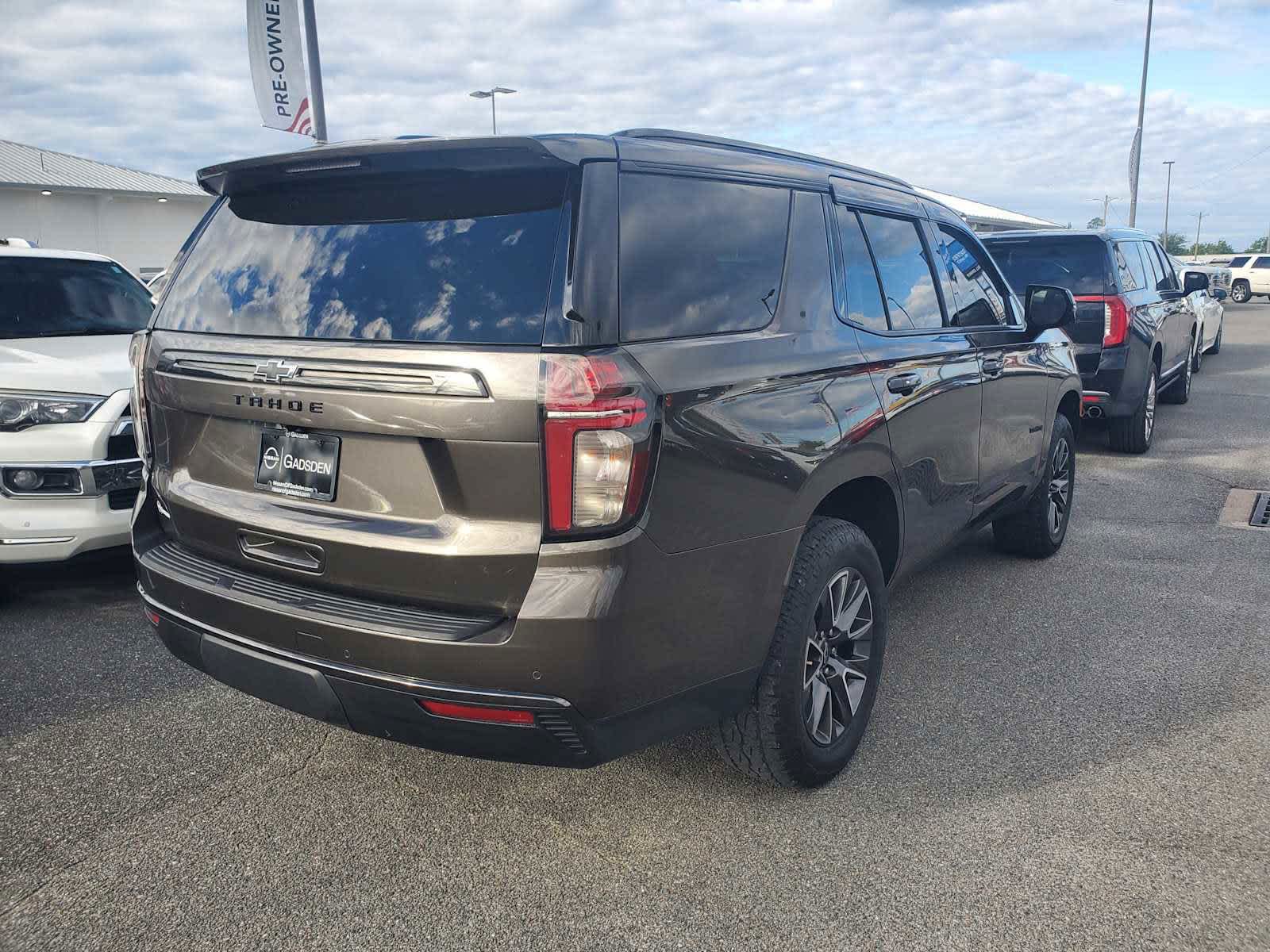 2021 Chevrolet Tahoe Z71 photo 2