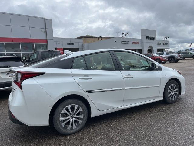 2022 Toyota Prius XLE AWD-e photo 4
