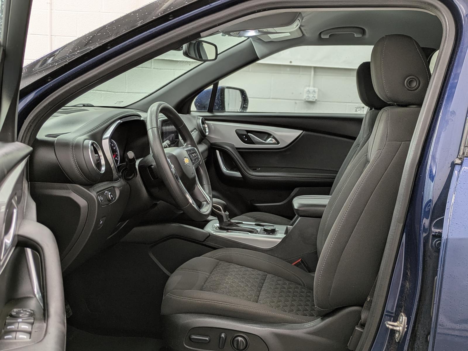 2022 Chevrolet Blazer 2LT photo 3