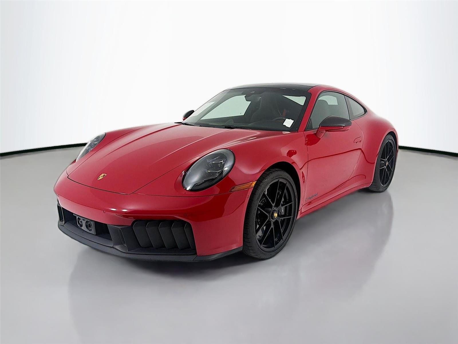 2025 Porsche 911 GTS's photo