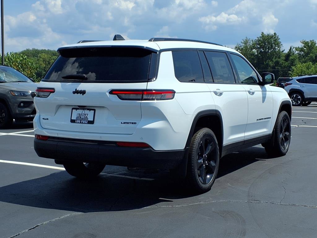 2025 Jeep Grand Cherokee Limited photo 15