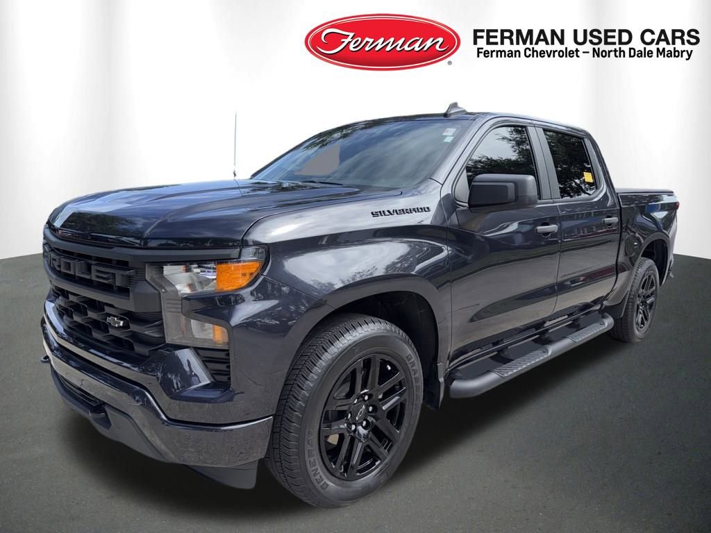 2023 Chevrolet Silverado 1500 Custom photo 3