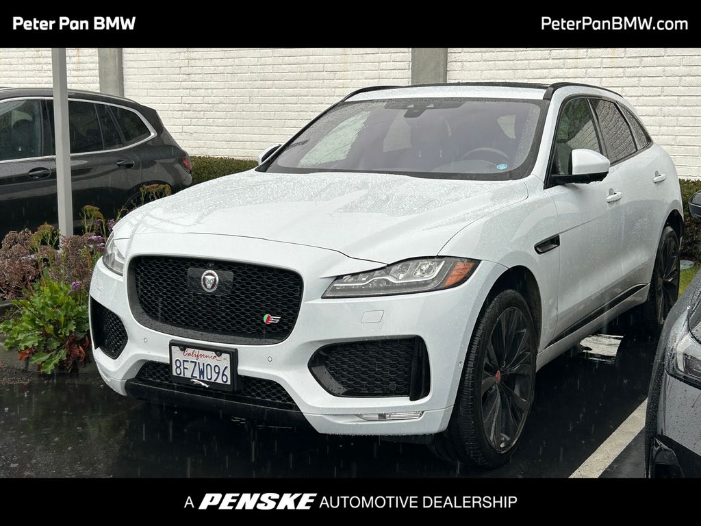 2019 Jaguar F-Pace S