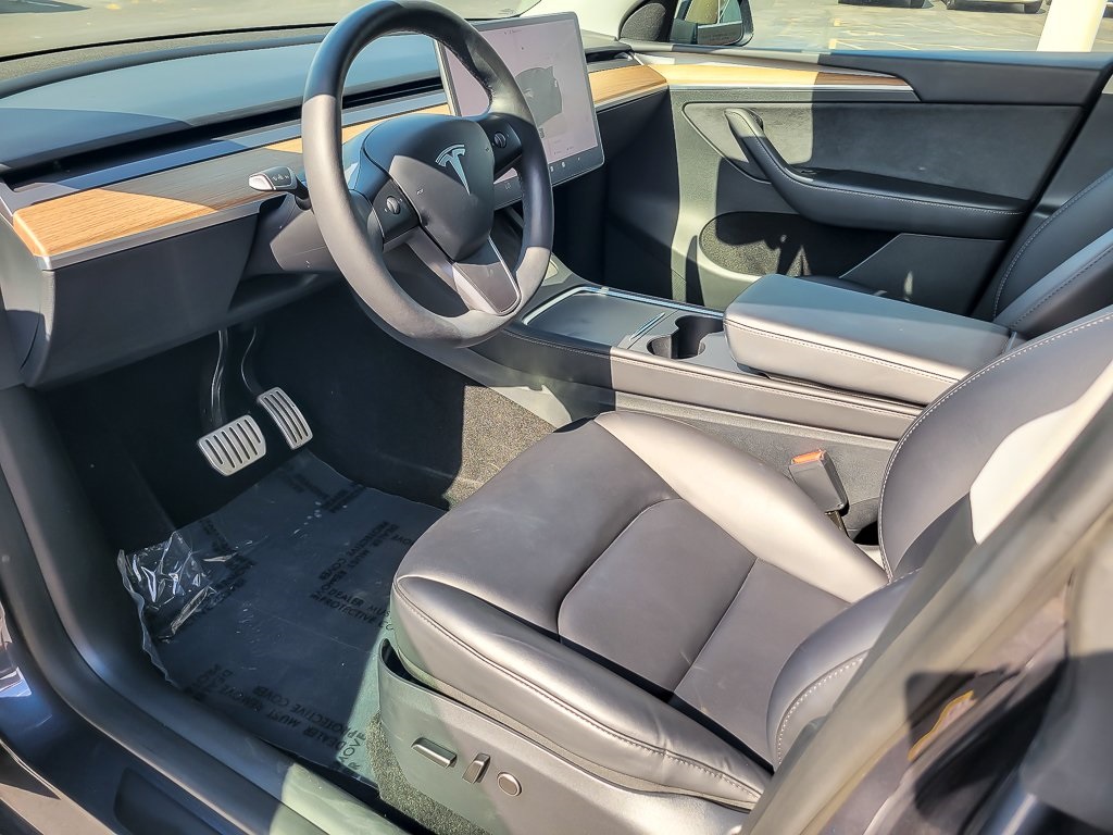 2023 Tesla Model Y Performance photo 9