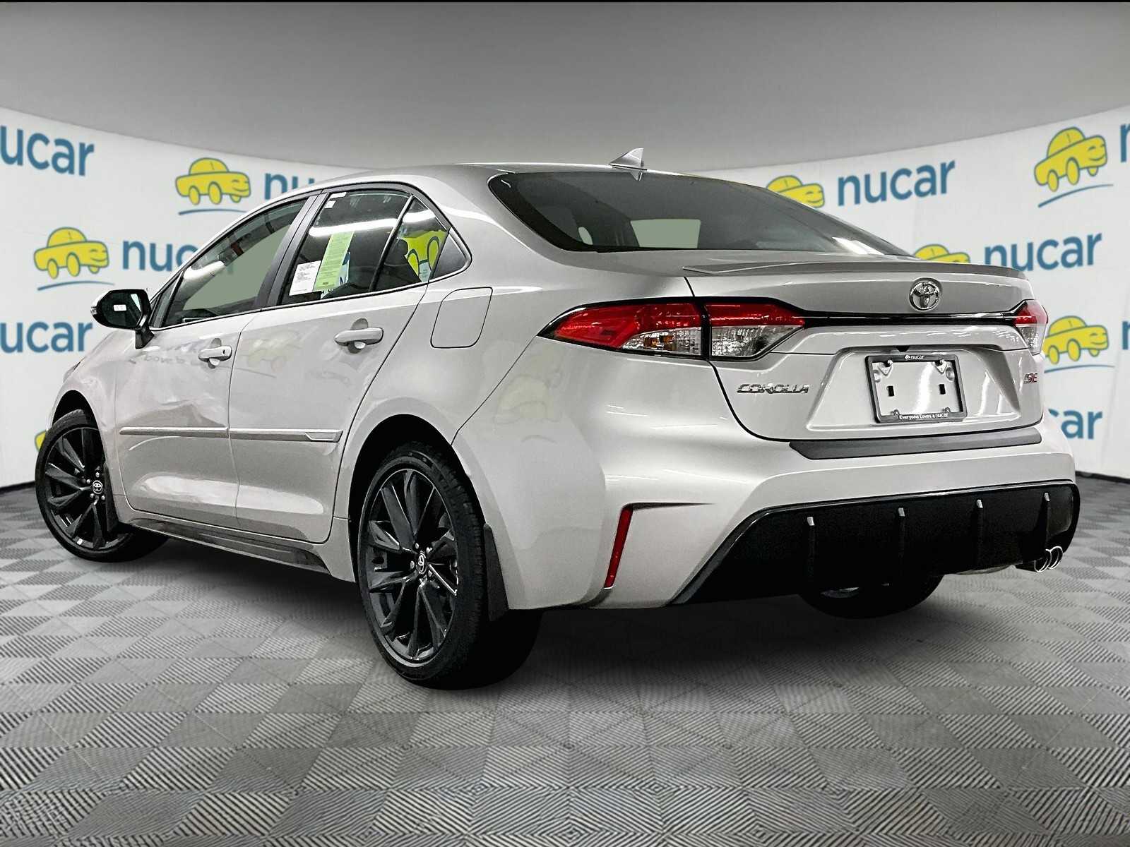 2025 Toyota Corolla SE photo 4