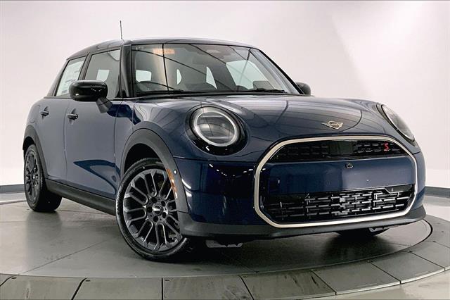 2026 MINI Hardtop 4 Door S's photo