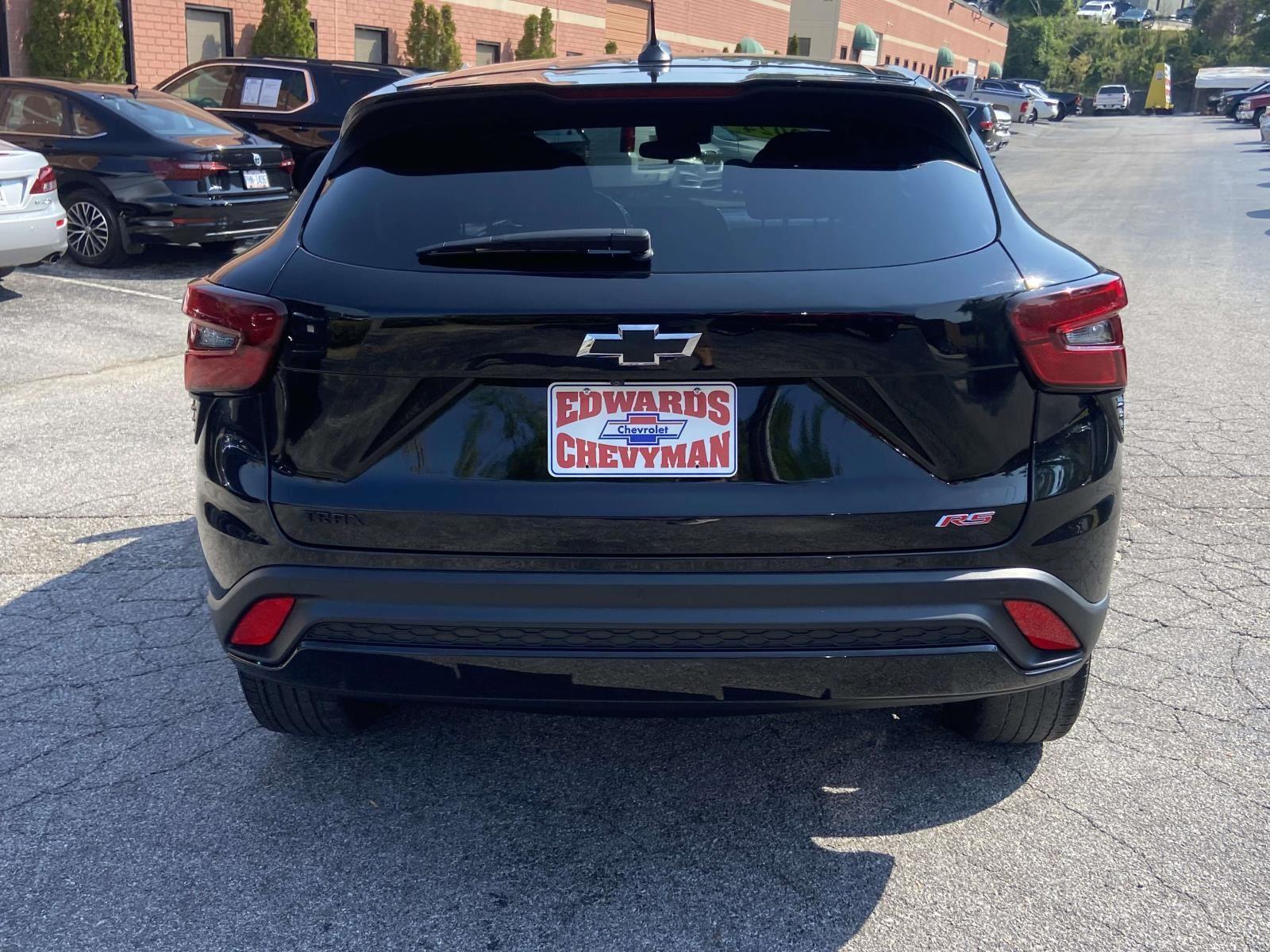 2024 Chevrolet Trax 1 photo 23