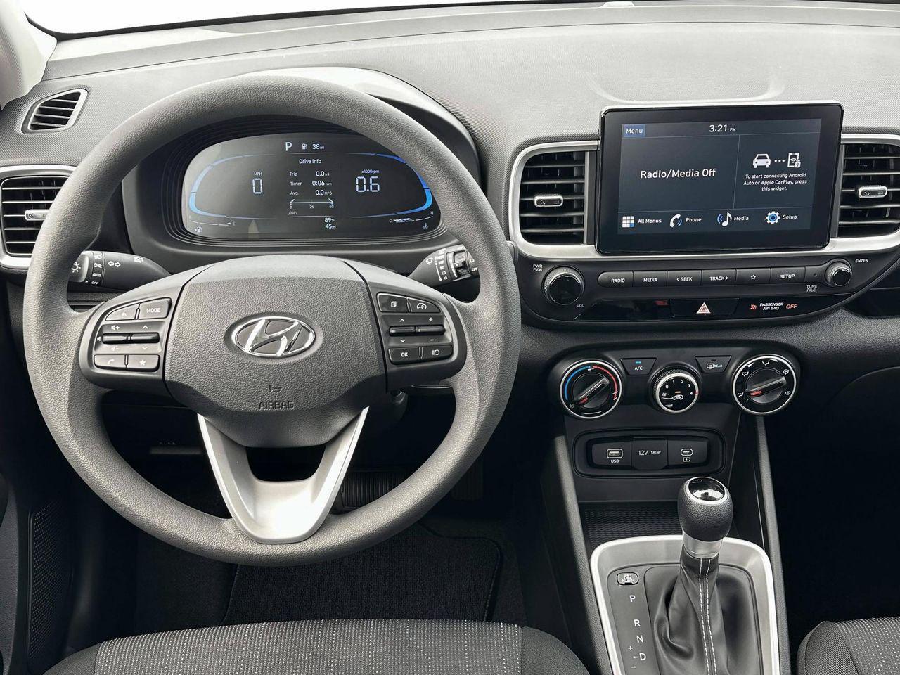 2025 Hyundai Venue SE photo 15