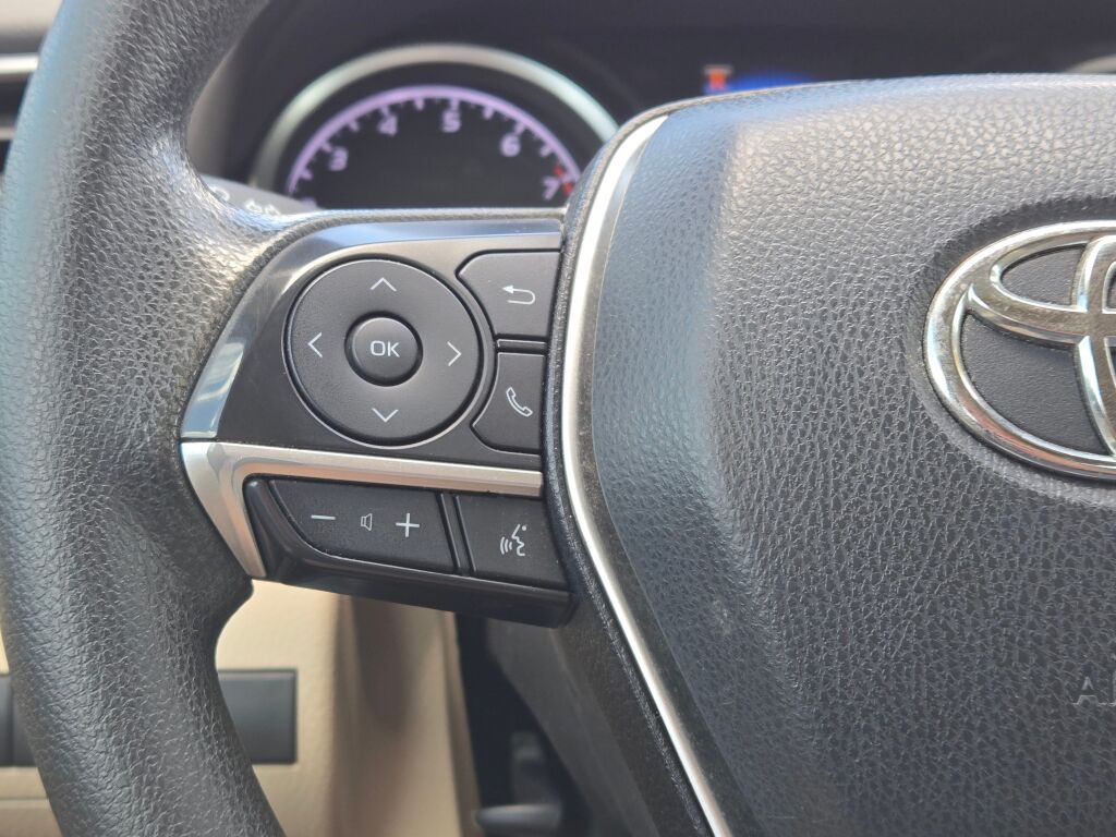 2022 Toyota Camry LE photo 24