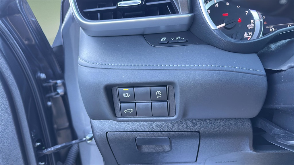 2023 Toyota Highlander XLE photo 17