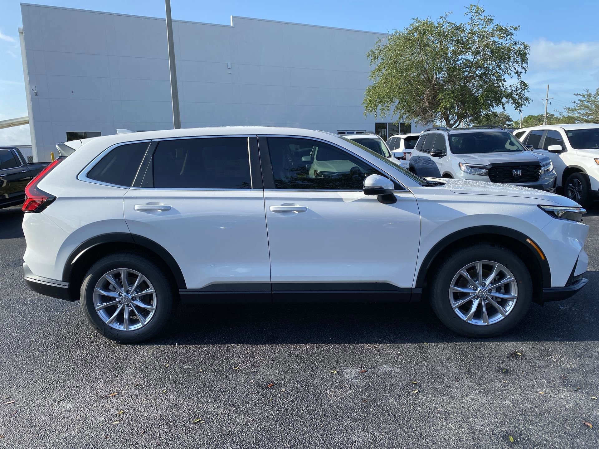 2025 Honda CR-V EX photo 3
