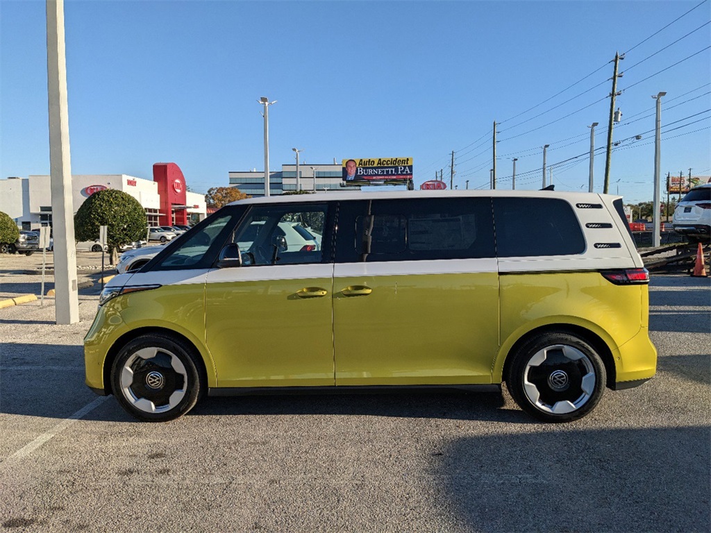 2025 Volkswagen ID. Buzz Pro Plus photo 4