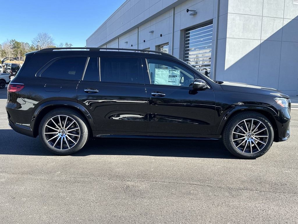 2025 Mercedes Benz GLS 450 4MATIC photo 6