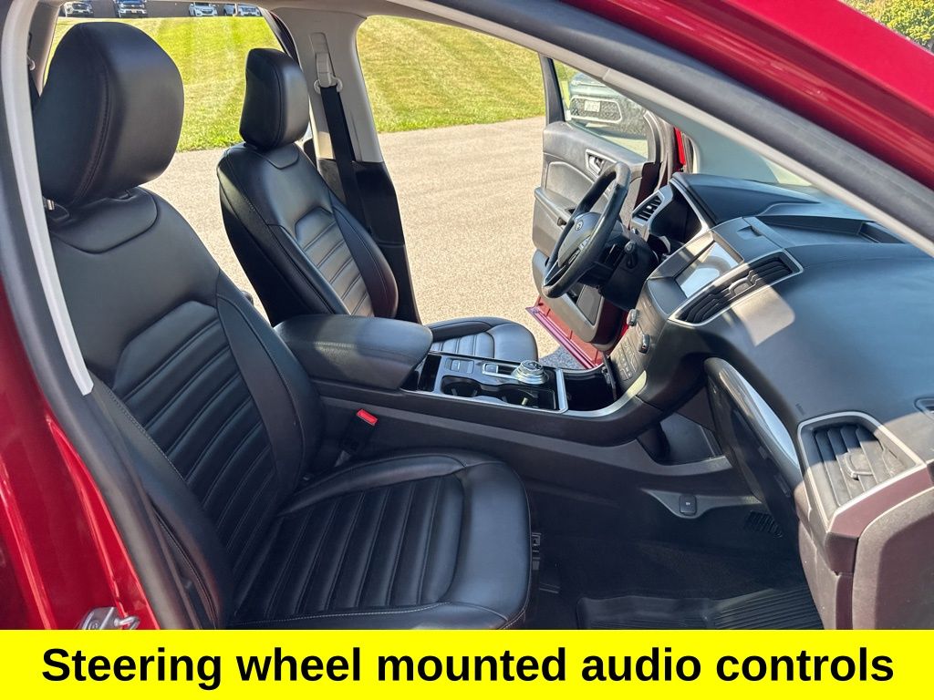 2020 Ford Edge SEL photo 13