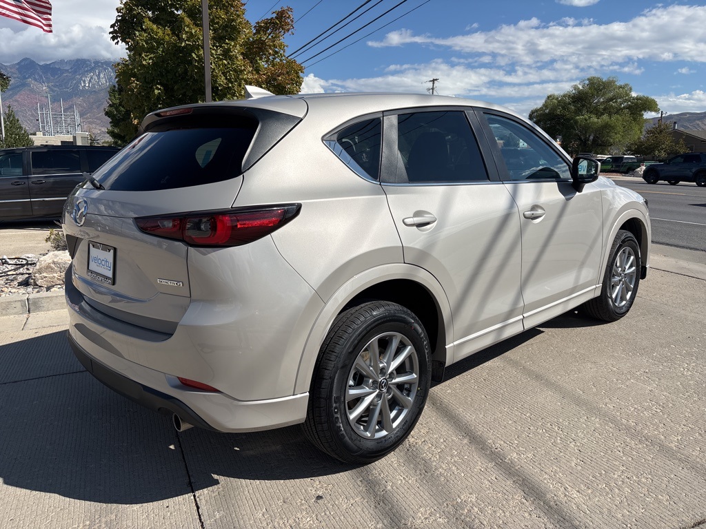 2024 Mazda CX-5 2.5 Select photo 4