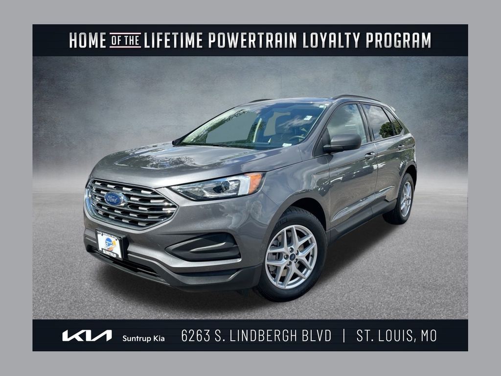 2022 Ford Edge SE's photo